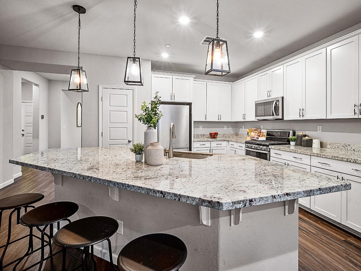 Detail Gallery Image 12 of 63 For 3223 Haskell Way, El Dorado Hills,  CA 95762 - 4 Beds | 2/1 Baths