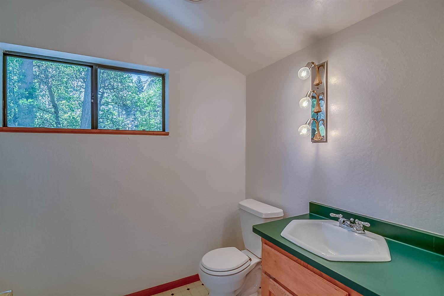 Detail Gallery Image 22 of 45 For 16815 Alpine Dr, Pioneer,  CA 95666 - 2 Beds | 2 Baths