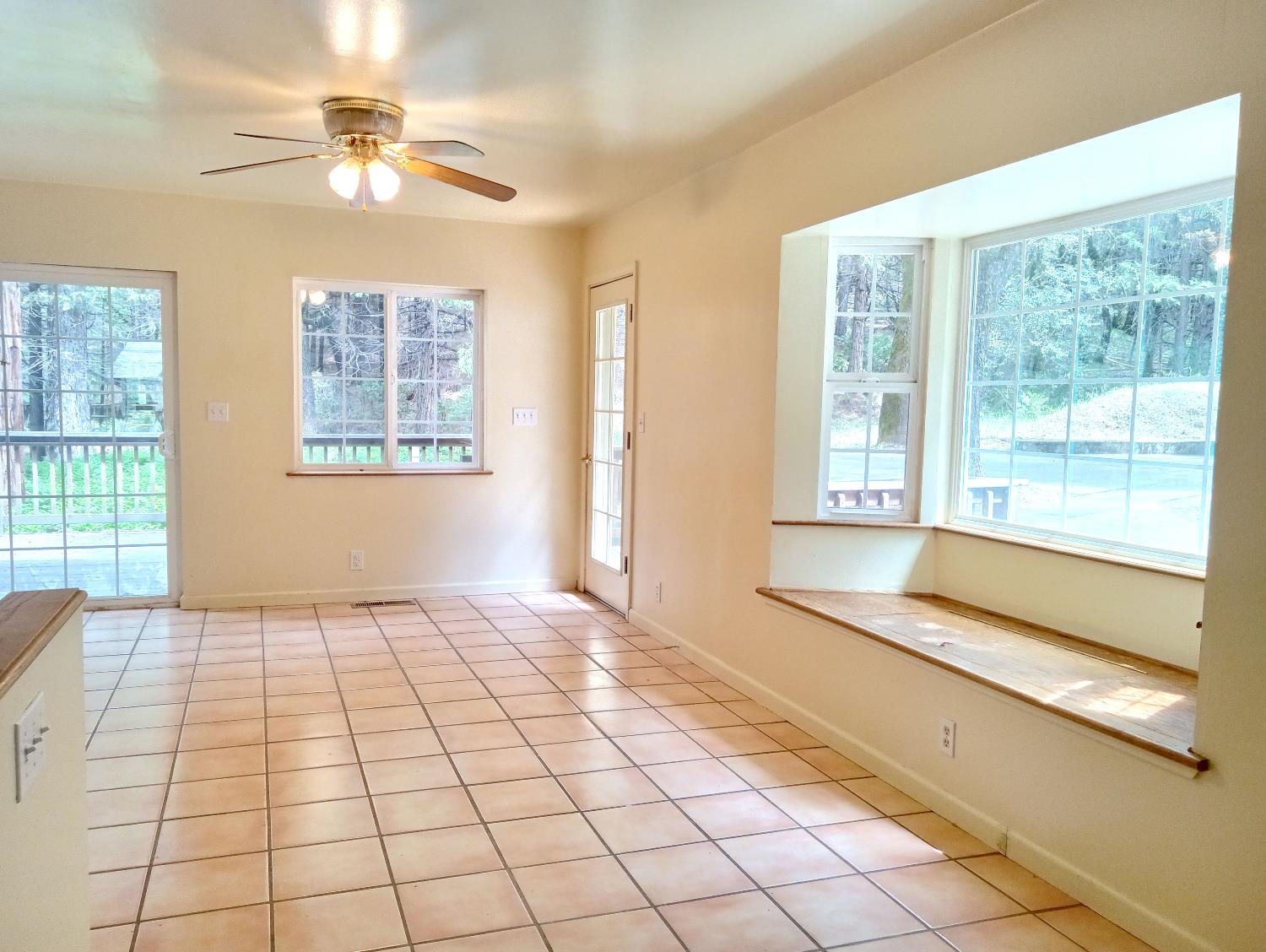 Detail Gallery Image 10 of 37 For 18942 Shake Ridge Rd, Sutter Creek,  CA 95685 - 2 Beds | 2 Baths