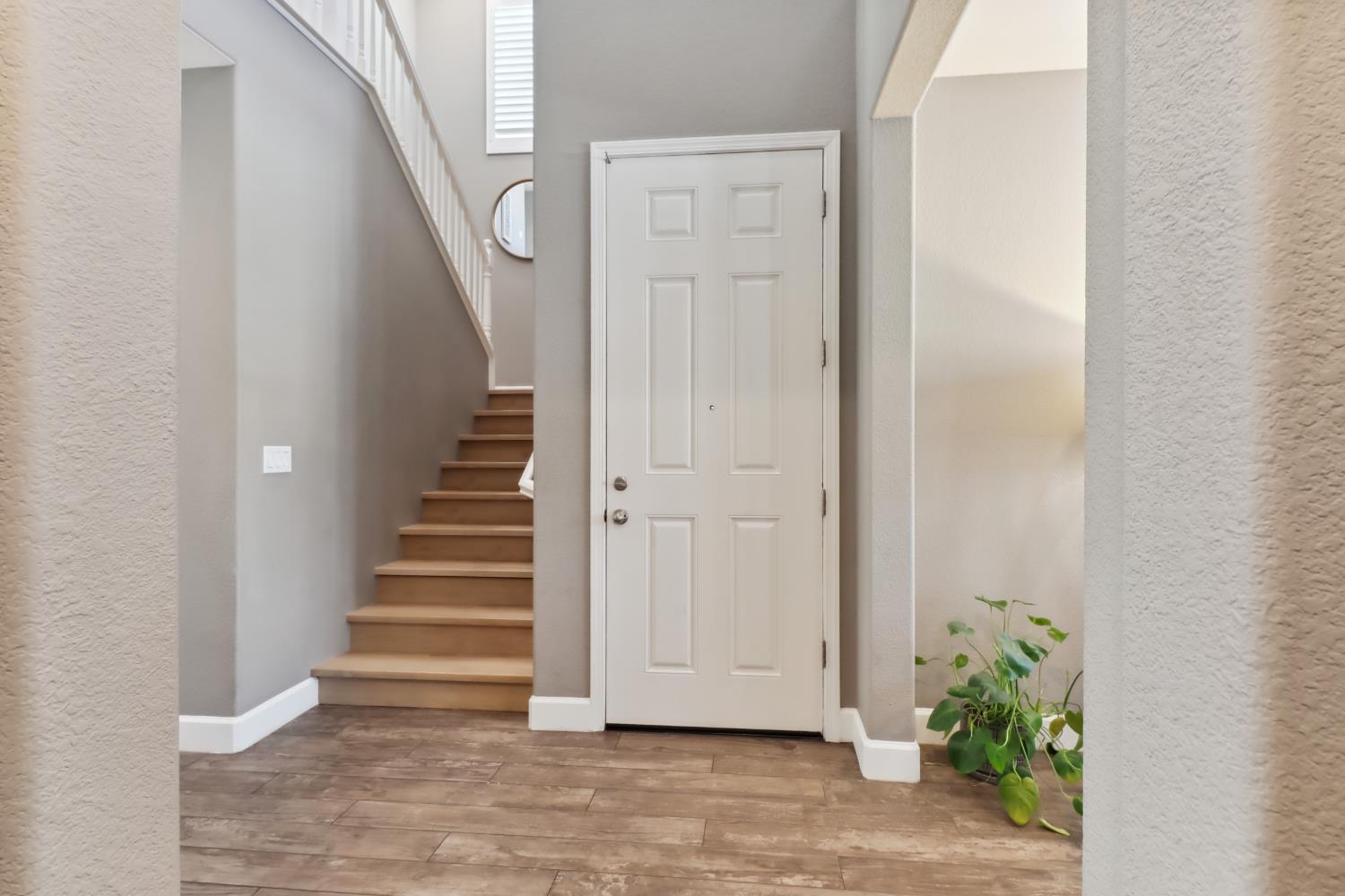 Detail Gallery Image 31 of 69 For 5604 Saratoga Cir, Rocklin,  CA 95765 - 4 Beds | 3/1 Baths