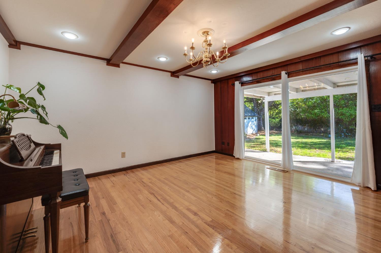 Detail Gallery Image 16 of 43 For 4138 Yacht Harbor Dr, Stockton,  CA 95204 - 3 Beds | 2 Baths