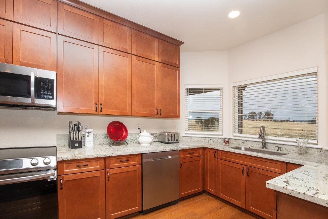 Detail Gallery Image 15 of 58 For 21271 Latrobe Rd, Plymouth,  CA 95669 - 3 Beds | 2 Baths