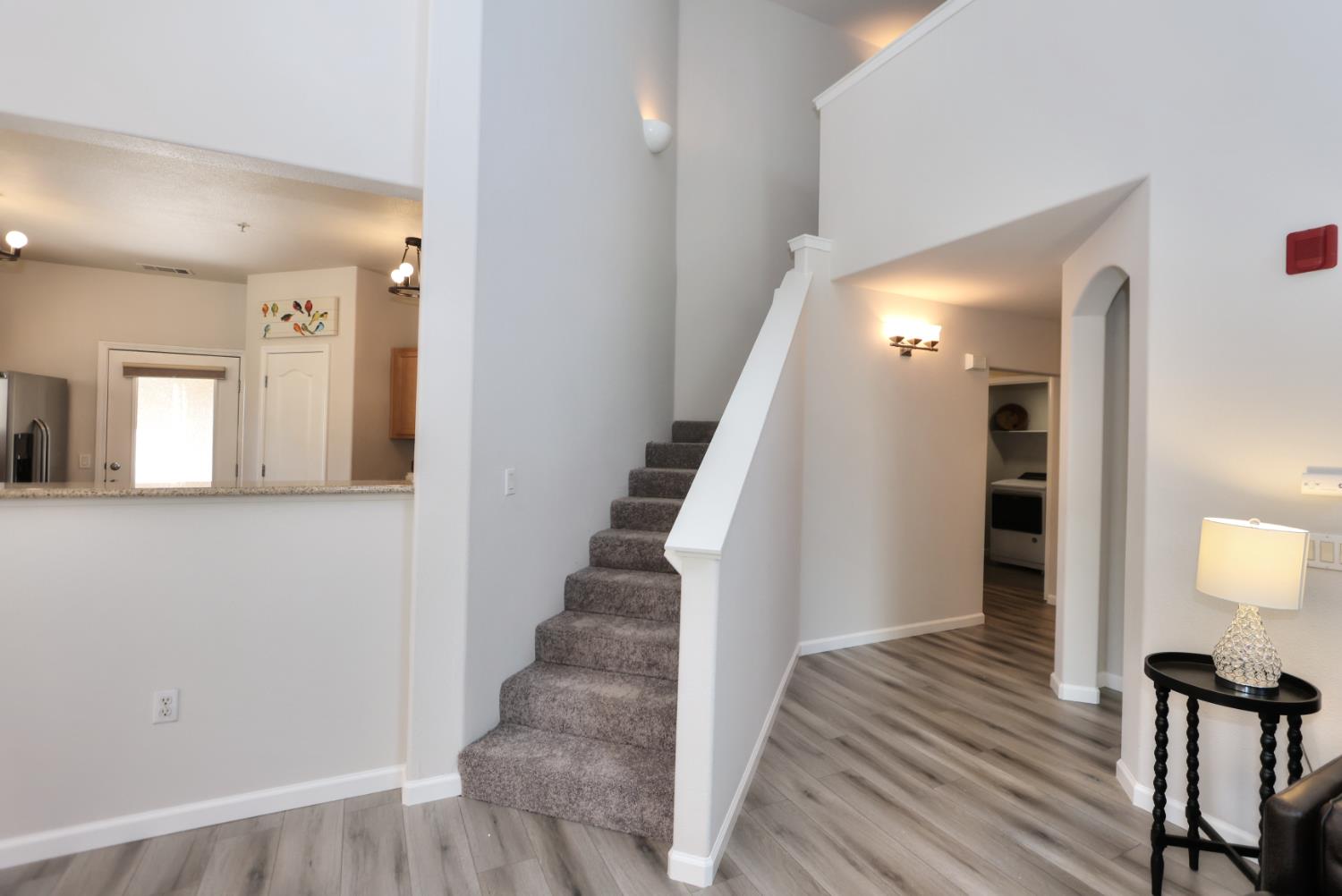 Photo #6: 225039412 Listing: Photo #6