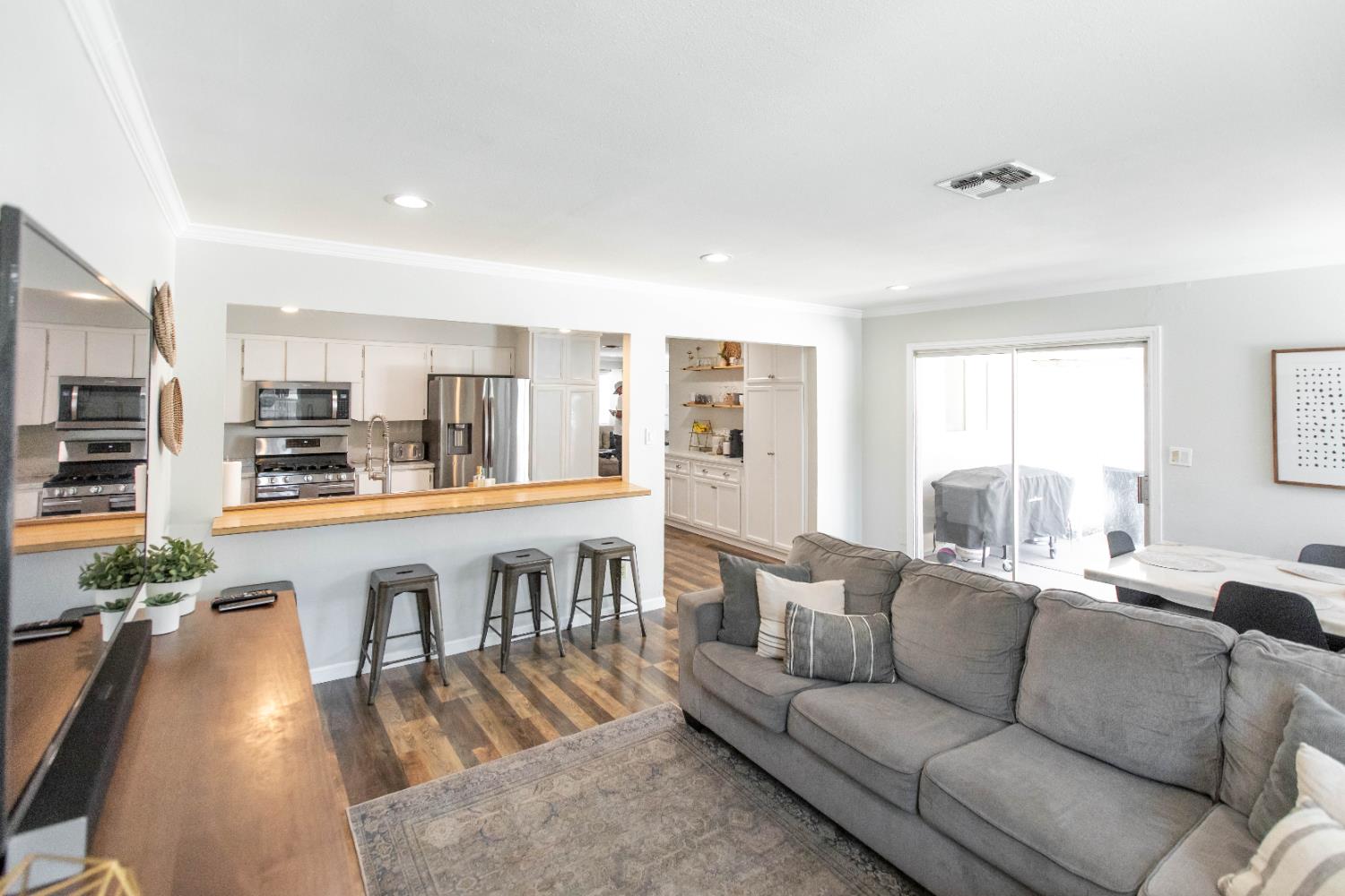 Detail Gallery Image 18 of 44 For 8940 Leatham Ave, Fair Oaks,  CA 95628 - 4 Beds | 2 Baths