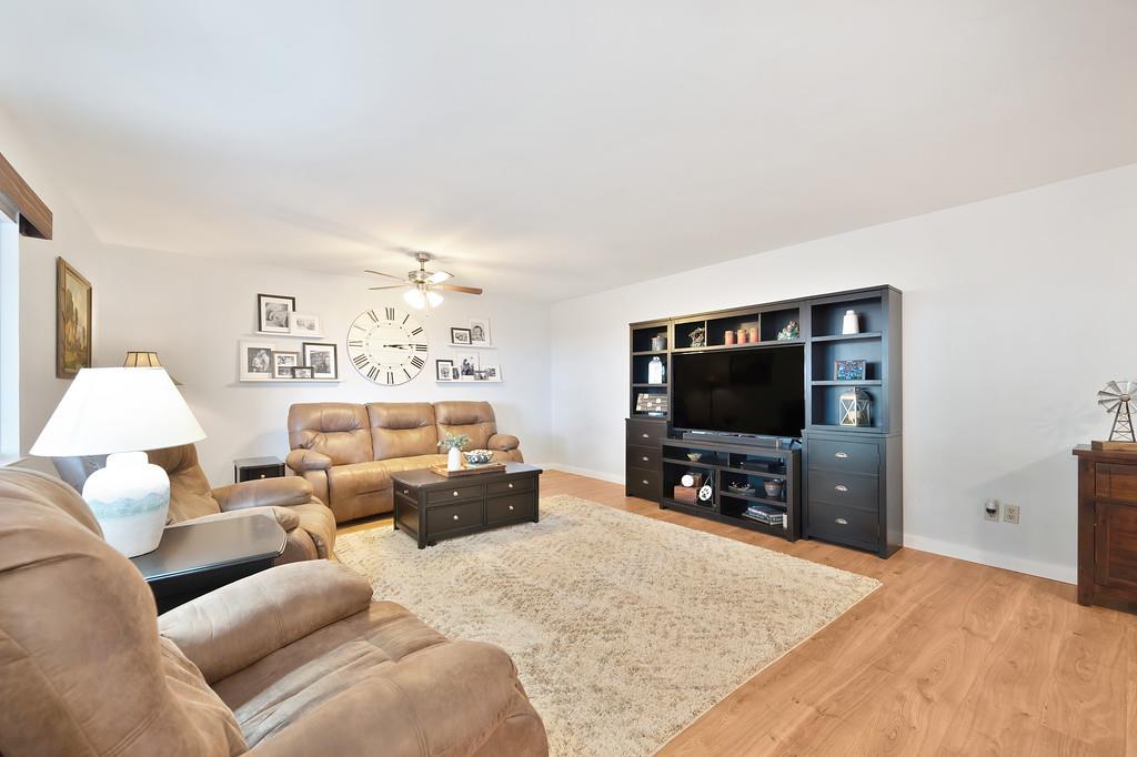 Detail Gallery Image 33 of 90 For 25375 Pineview Dr, Colfax,  CA 95713 - 3 Beds | 2 Baths