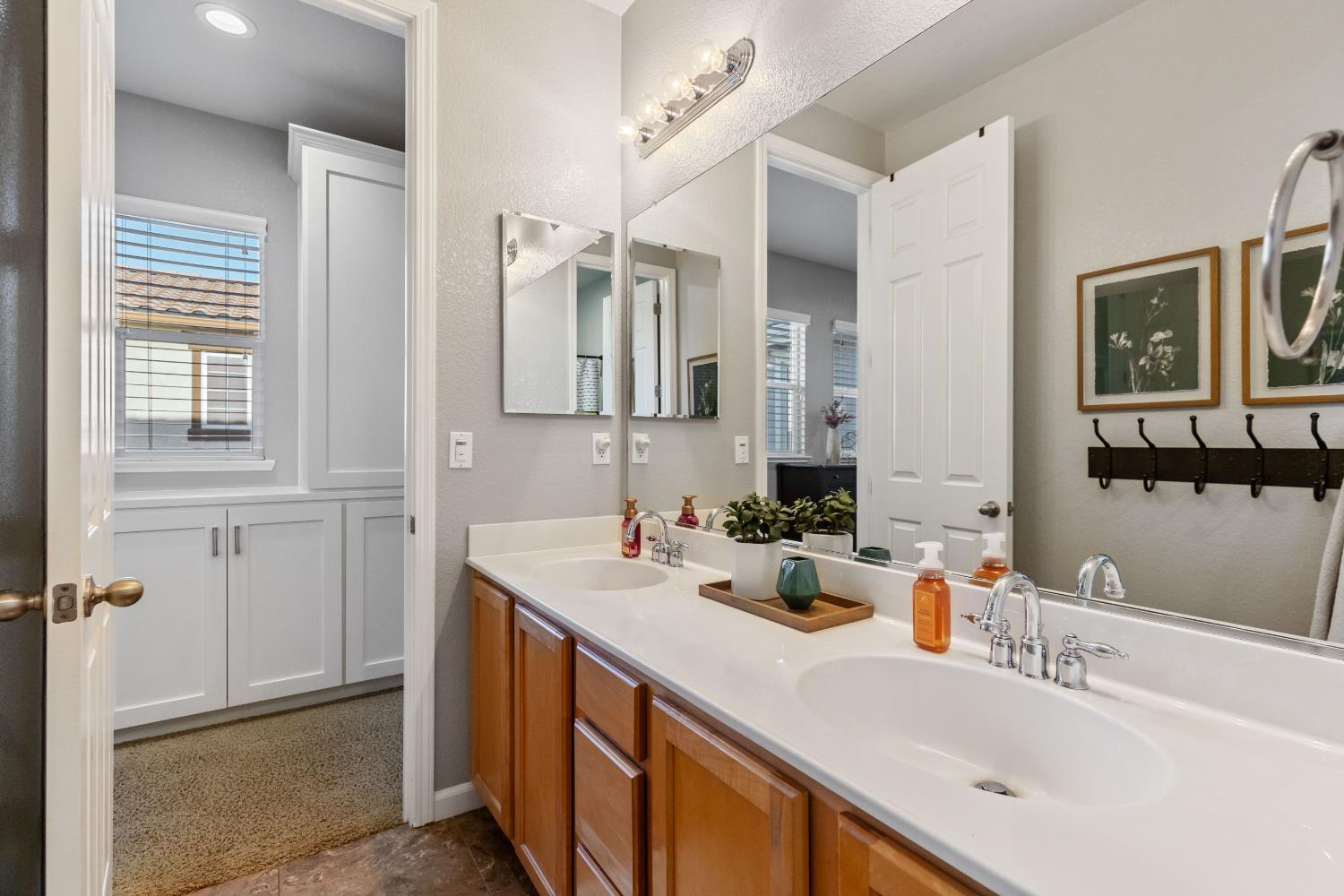 Detail Gallery Image 30 of 36 For 947 Campfire Cir, Rocklin,  CA 95765 - 3 Beds | 2/1 Baths