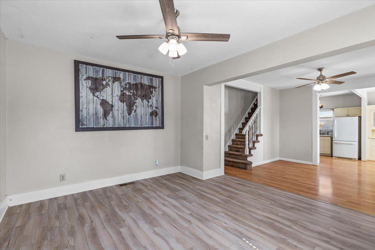 Detail Gallery Image 12 of 61 For 209 S Pasadena Ave, Waterford,  CA 95386 - 3 Beds | 1 Baths