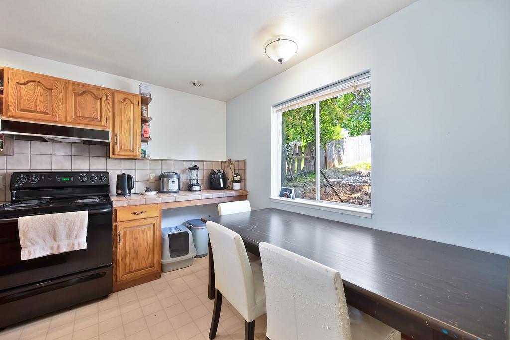 Detail Gallery Image 16 of 73 For 205 Marvin Way, Auburn,  CA 95603 - 2 Beds | 1/1 Baths