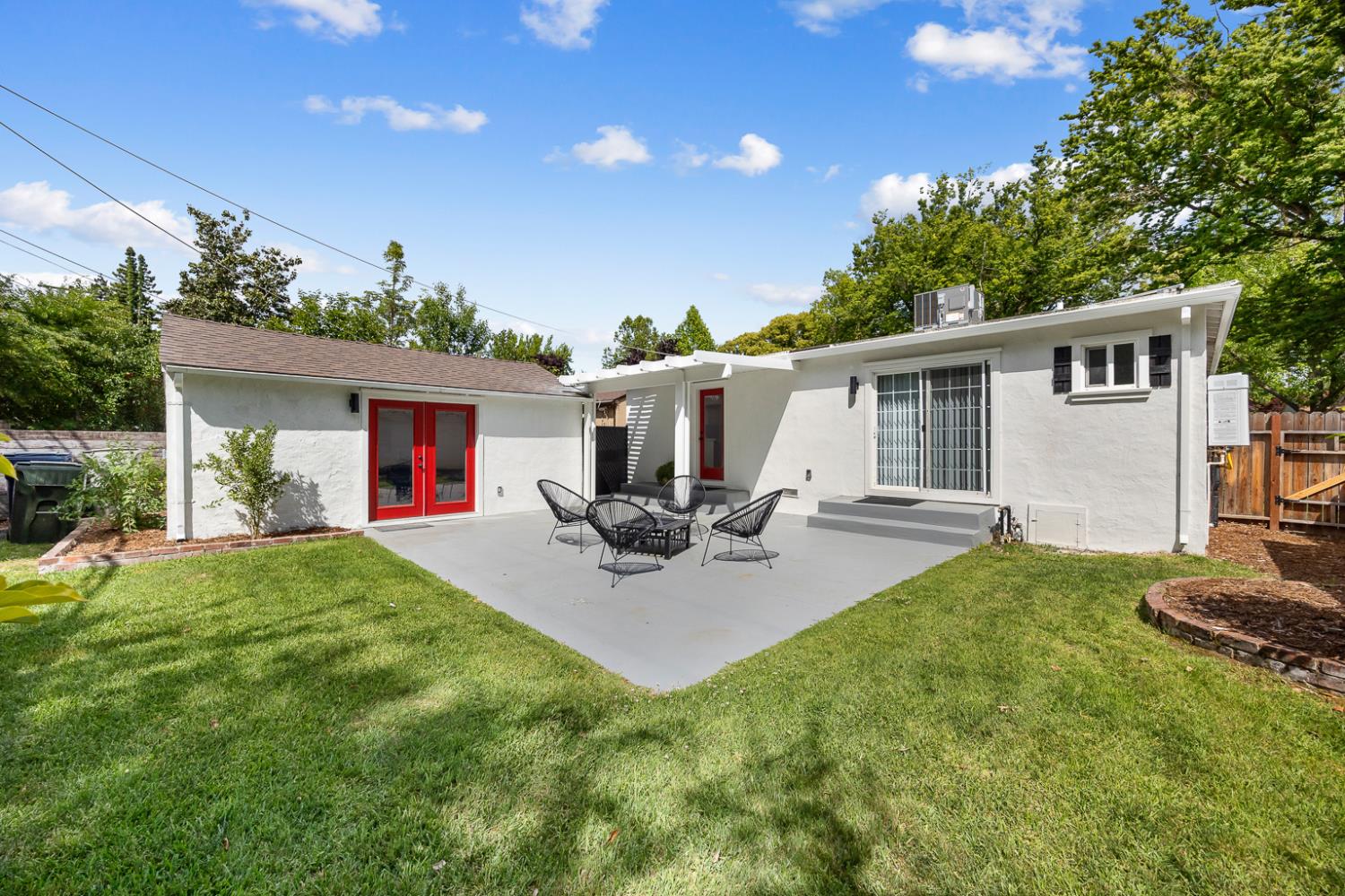 Detail Gallery Image 36 of 49 For 2750 San Luis Ct, Sacramento,  CA 95818 - 3 Beds | 2 Baths
