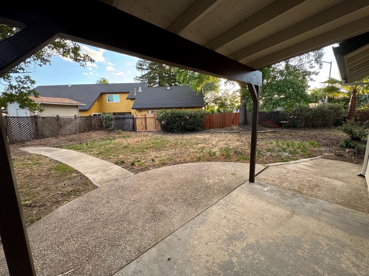 Detail Gallery Image 35 of 38 For 2232 Ne Manitoba Ct, Modesto,  CA 95356 - 3 Beds | 2/1 Baths