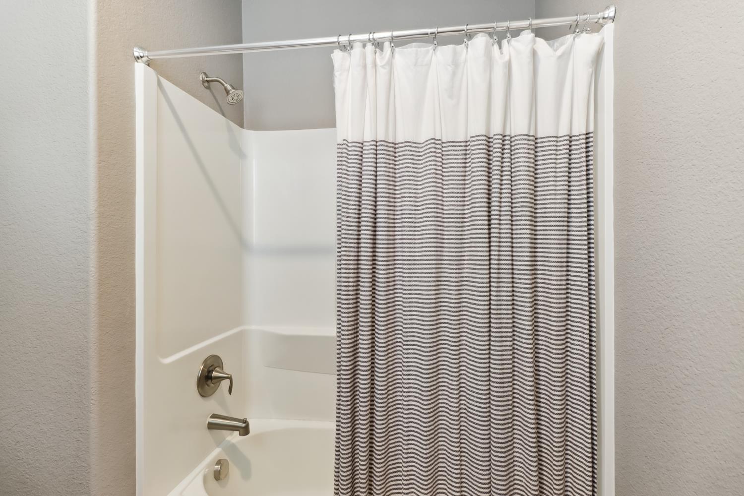 Detail Gallery Image 51 of 69 For 5604 Saratoga Cir, Rocklin,  CA 95765 - 4 Beds | 3/1 Baths