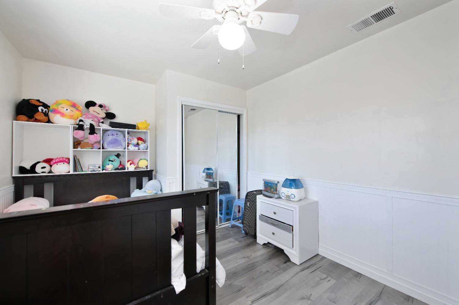 Detail Gallery Image 22 of 42 For 8924 La Margarita Way, Sacramento,  CA 95828 - 4 Beds | 2/1 Baths