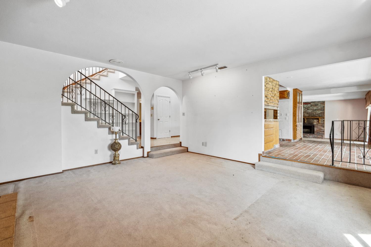 Detail Gallery Image 36 of 91 For 8518 Rolling Green Way, Fair Oaks,  CA 95628 - 4 Beds | 2/2 Baths