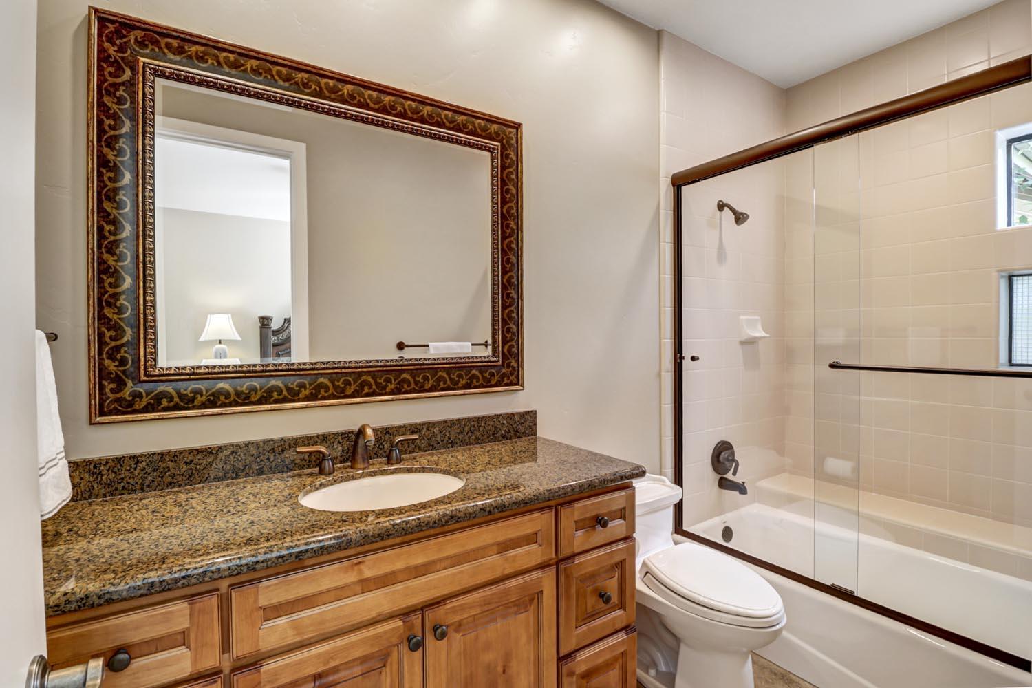 Detail Gallery Image 42 of 62 For 11464 Huntington Village Ln, Gold River,  CA 95670 - 4 Beds | 4/2 Baths