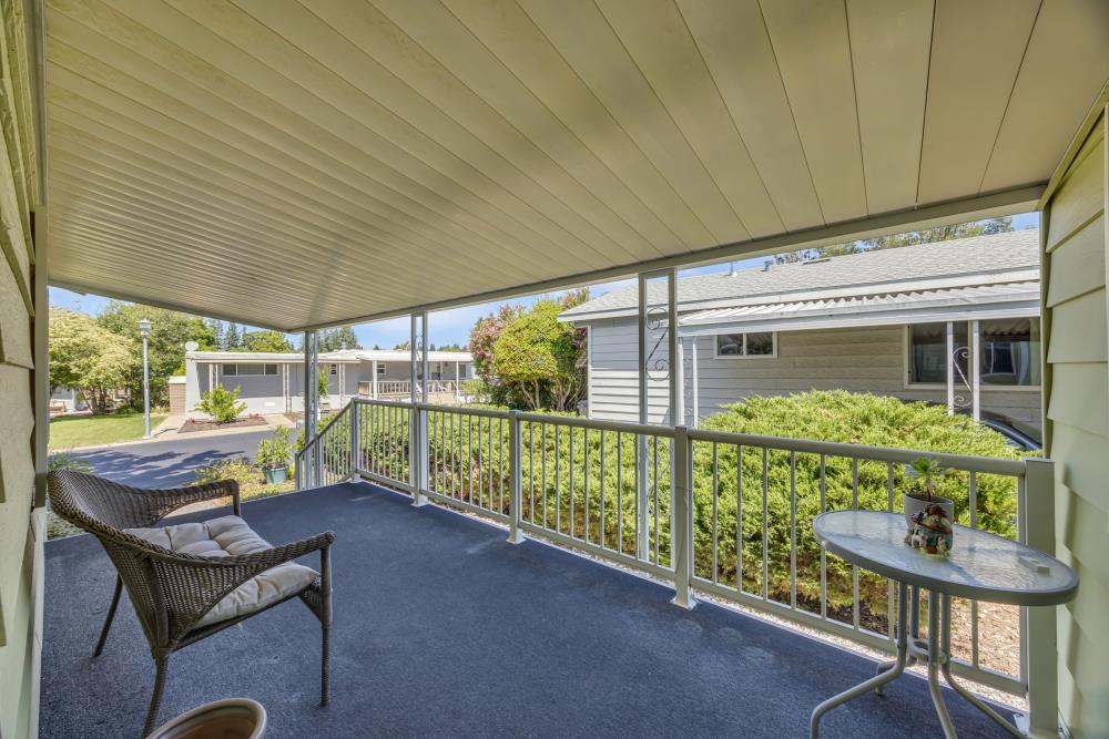 Detail Gallery Image 2 of 75 For 269 Leafwood Way, Folsom,  CA 95630 - 2 Beds | 2 Baths