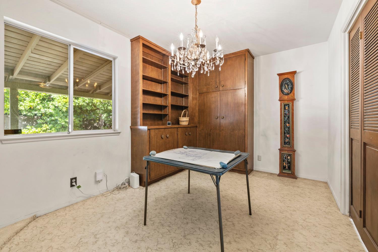 Detail Gallery Image 14 of 34 For 6010 Holstein Way, Sacramento,  CA 95822 - 3 Beds | 2/1 Baths