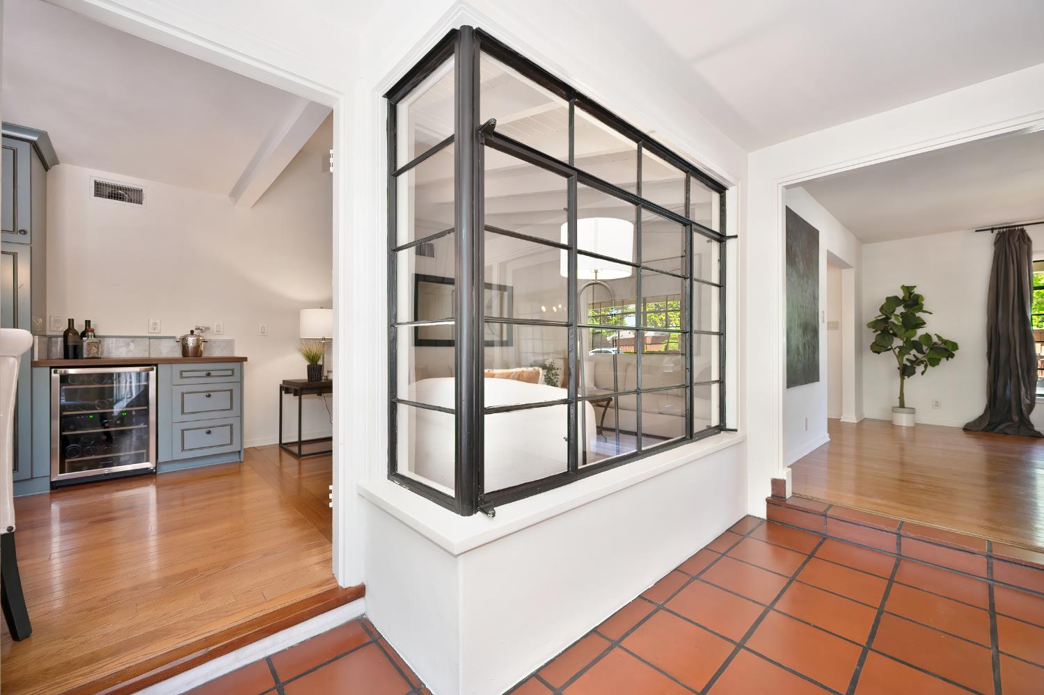 Detail Gallery Image 24 of 64 For 5428 Fair Oaks Blvd, Carmichael,  CA 95608 - 4 Beds | 2 Baths