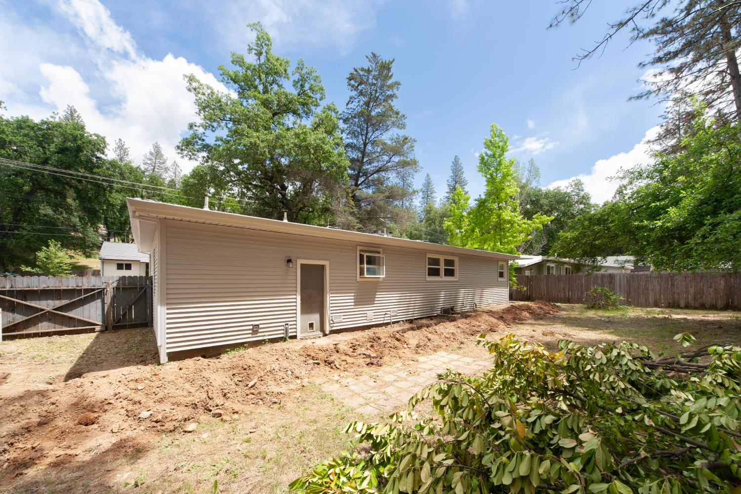 Detail Gallery Image 9 of 26 For 3094 Wiltse Rd, Placerville,  CA 95667 - 3 Beds | 1 Baths