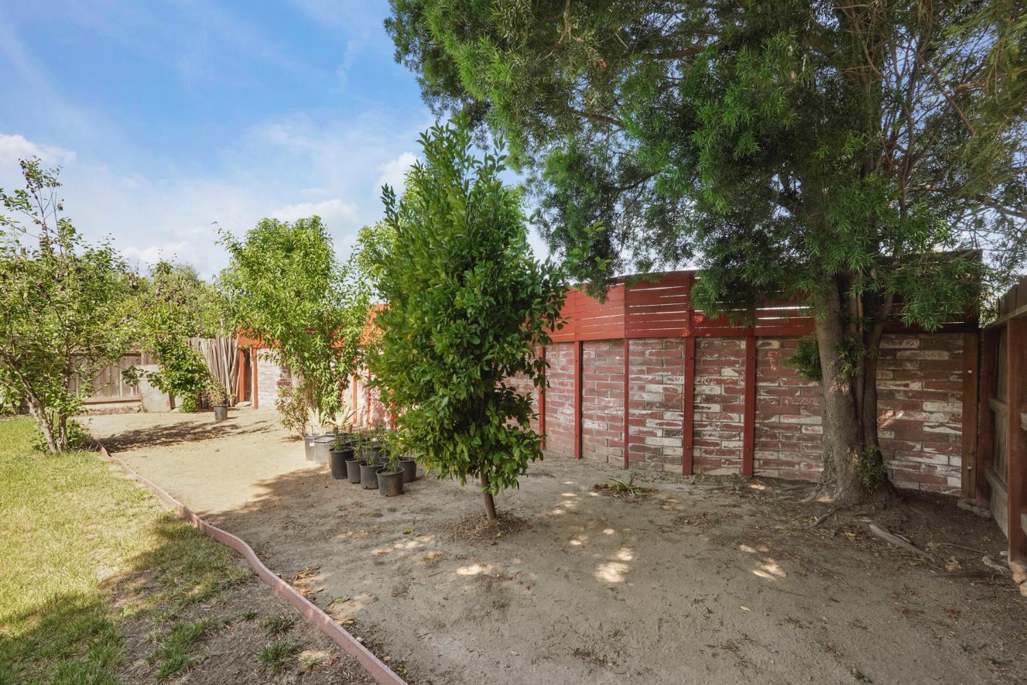 Detail Gallery Image 36 of 47 For 5329 Barbados Cir, Stockton,  CA 95210 - 3 Beds | 2/1 Baths