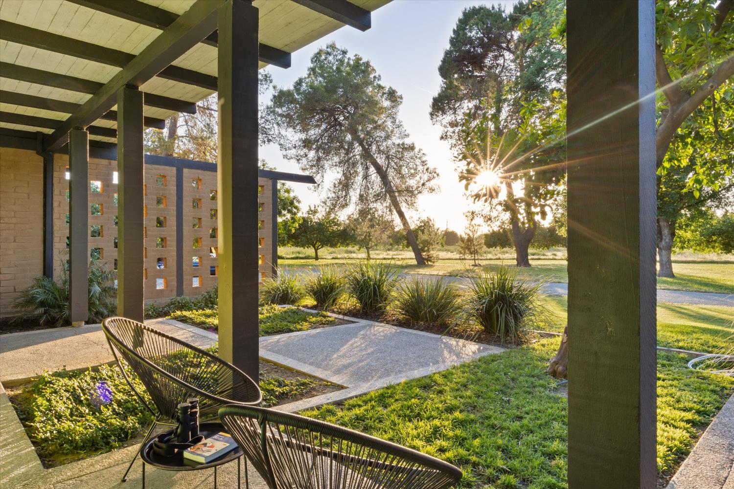 Detail Gallery Image 14 of 99 For 400 Roberts Rd, Colusa,  CA 95932 - 4 Beds | 3/1 Baths