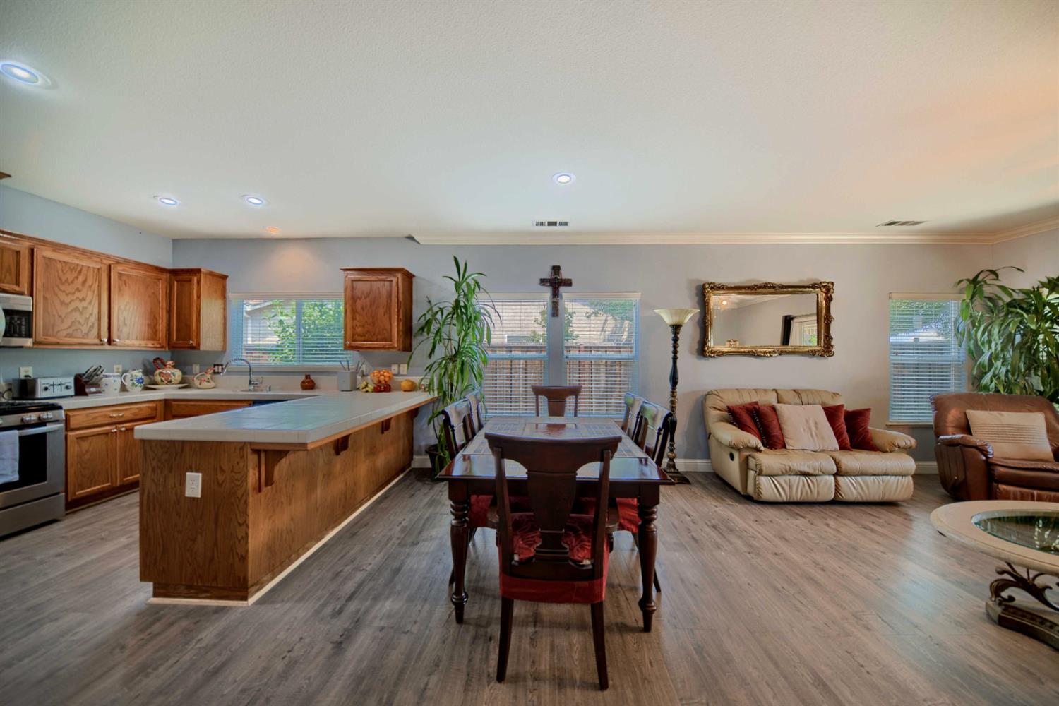 Detail Gallery Image 21 of 98 For 2994 La Vina Cir, Los Banos,  CA 93635 - 3 Beds | 2 Baths