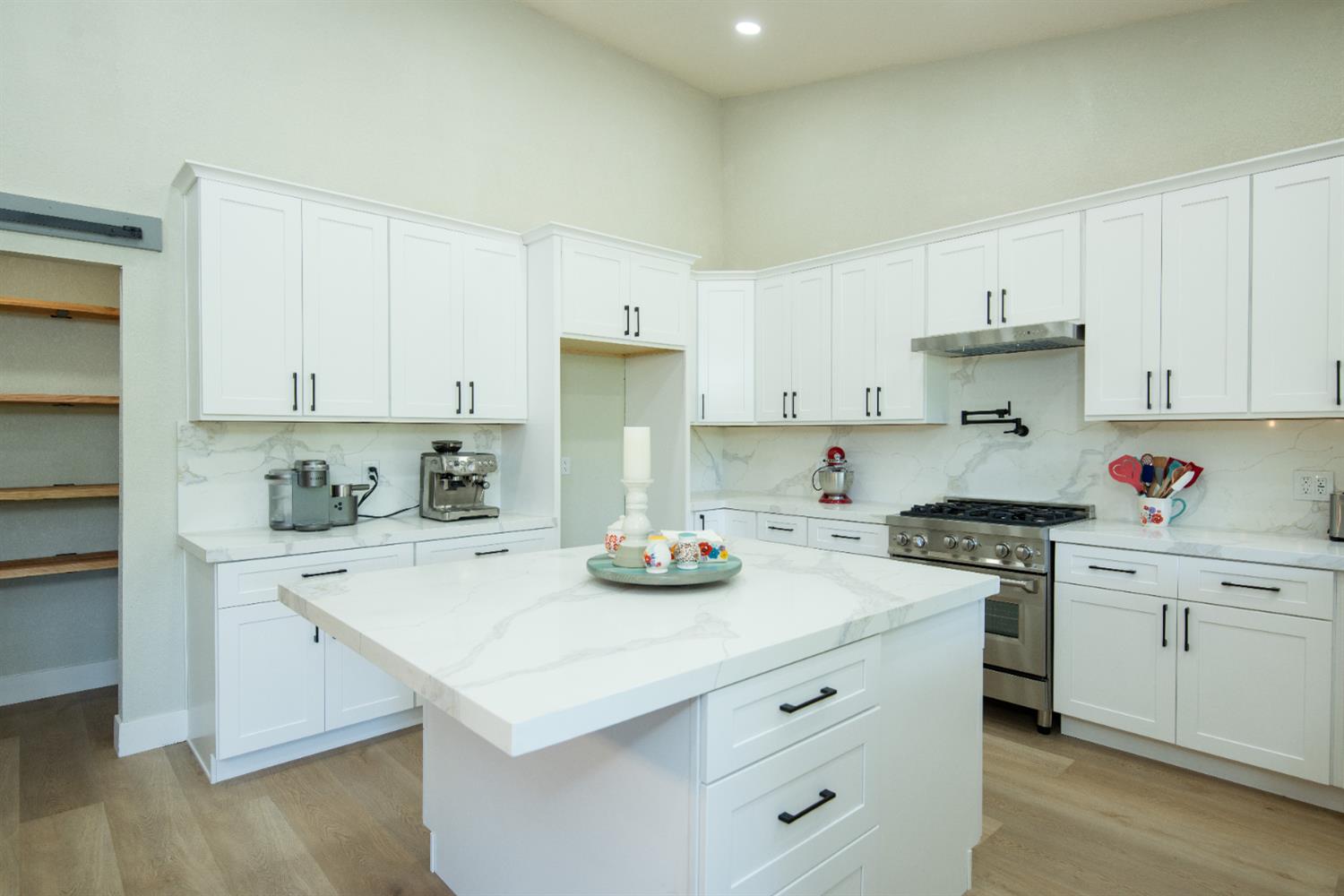 Detail Gallery Image 12 of 36 For 892 River Bluff Dr, Oakdale,  CA 95361 - 3 Beds | 2 Baths