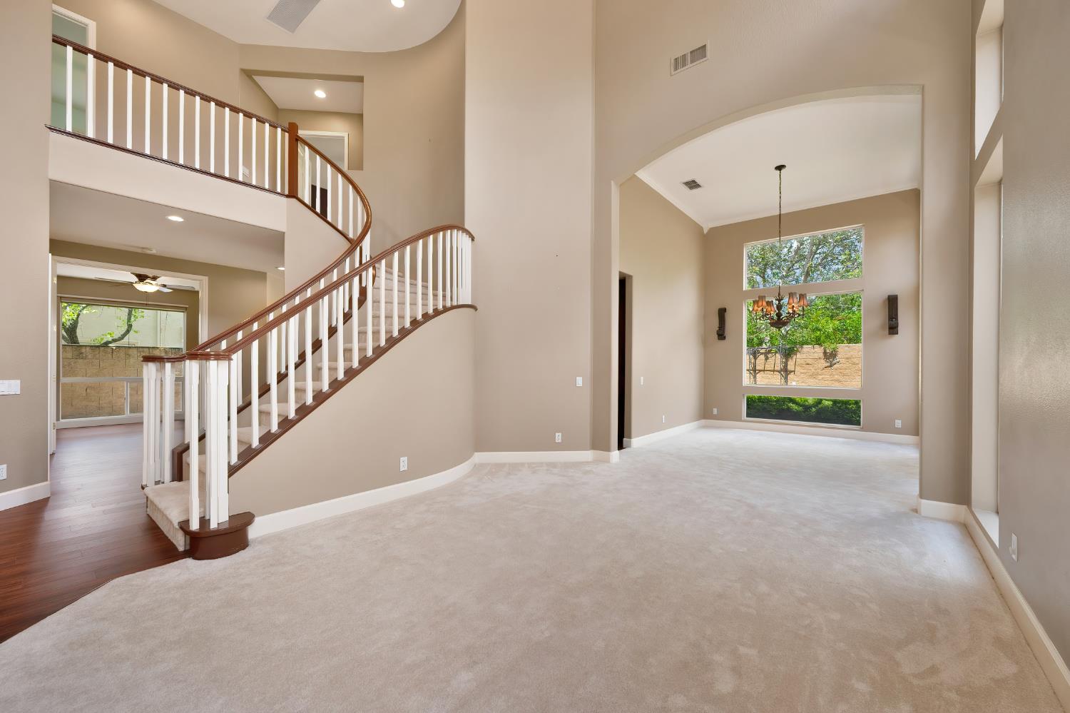 Detail Gallery Image 10 of 52 For 4001 Ironwood Dr, El Dorado Hills,  CA 95762 - 5 Beds | 3 Baths