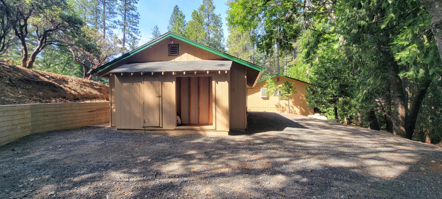 Detail Gallery Image 26 of 28 For 24040 Hitching Post Rd, Sonora,  CA 95370 - 3 Beds | 2 Baths