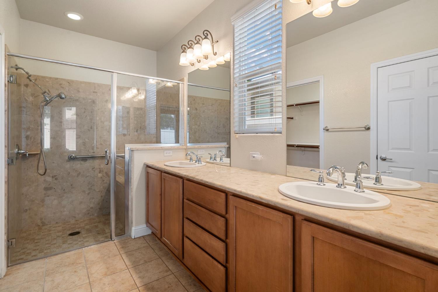 Detail Gallery Image 28 of 59 For 1587 Maple Valley St, Manteca,  CA 95336 - 2 Beds | 2 Baths