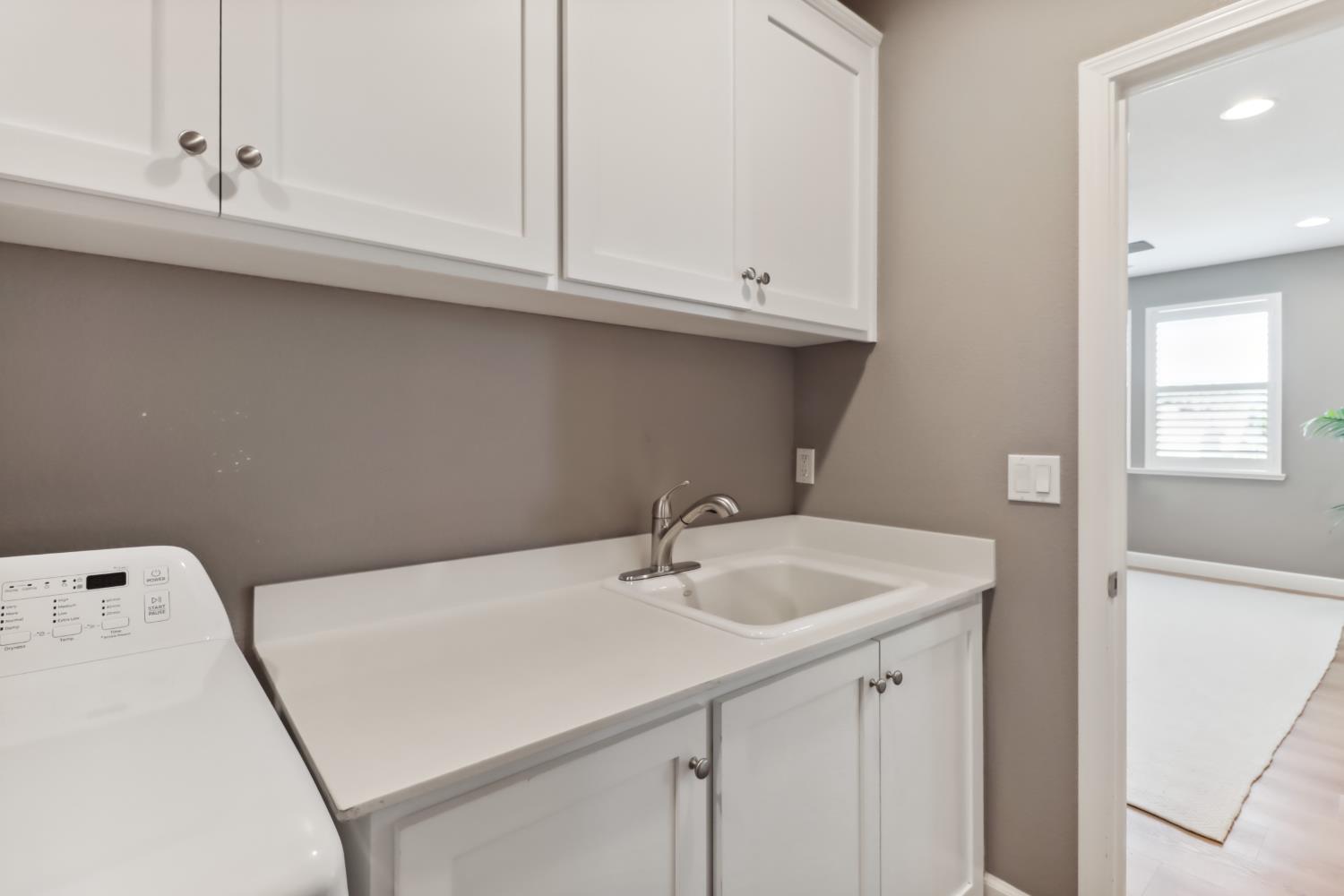 Detail Gallery Image 53 of 69 For 5604 Saratoga Cir, Rocklin,  CA 95765 - 4 Beds | 3/1 Baths