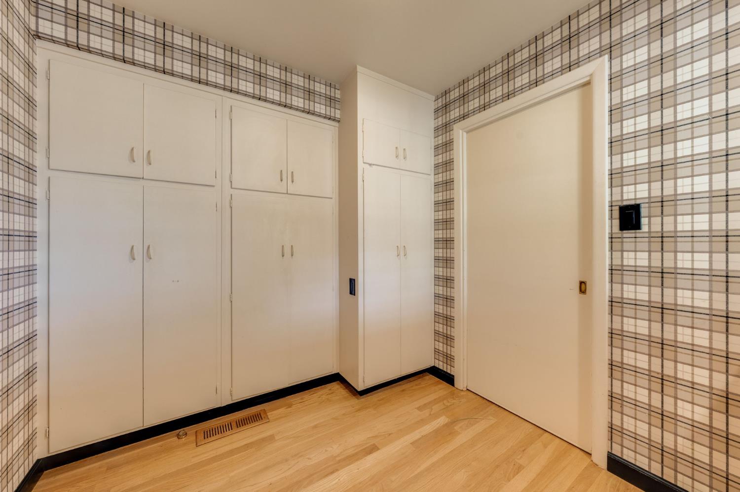Detail Gallery Image 31 of 43 For 4138 Yacht Harbor Dr, Stockton,  CA 95204 - 3 Beds | 2 Baths