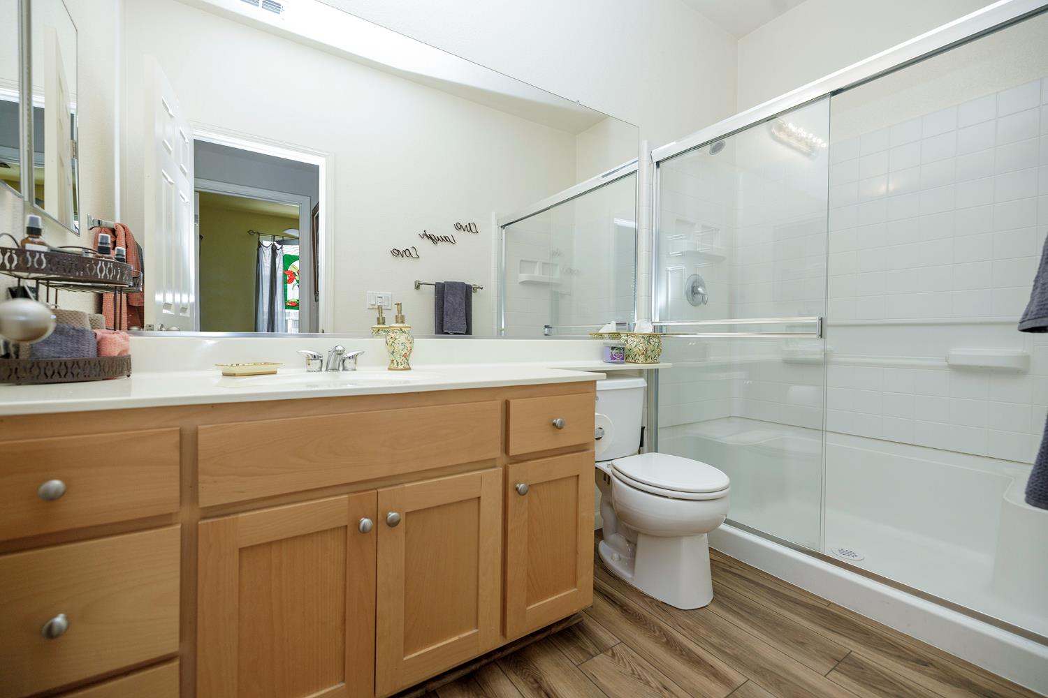 Detail Gallery Image 33 of 67 For 4157 Enclave Dr, Turlock,  CA 95382 - 4 Beds | 3 Baths