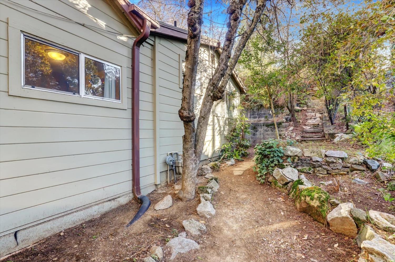 Detail Gallery Image 43 of 61 For 230 June Dr, Grass Valley,  CA 95945 - 2 Beds | 2 Baths