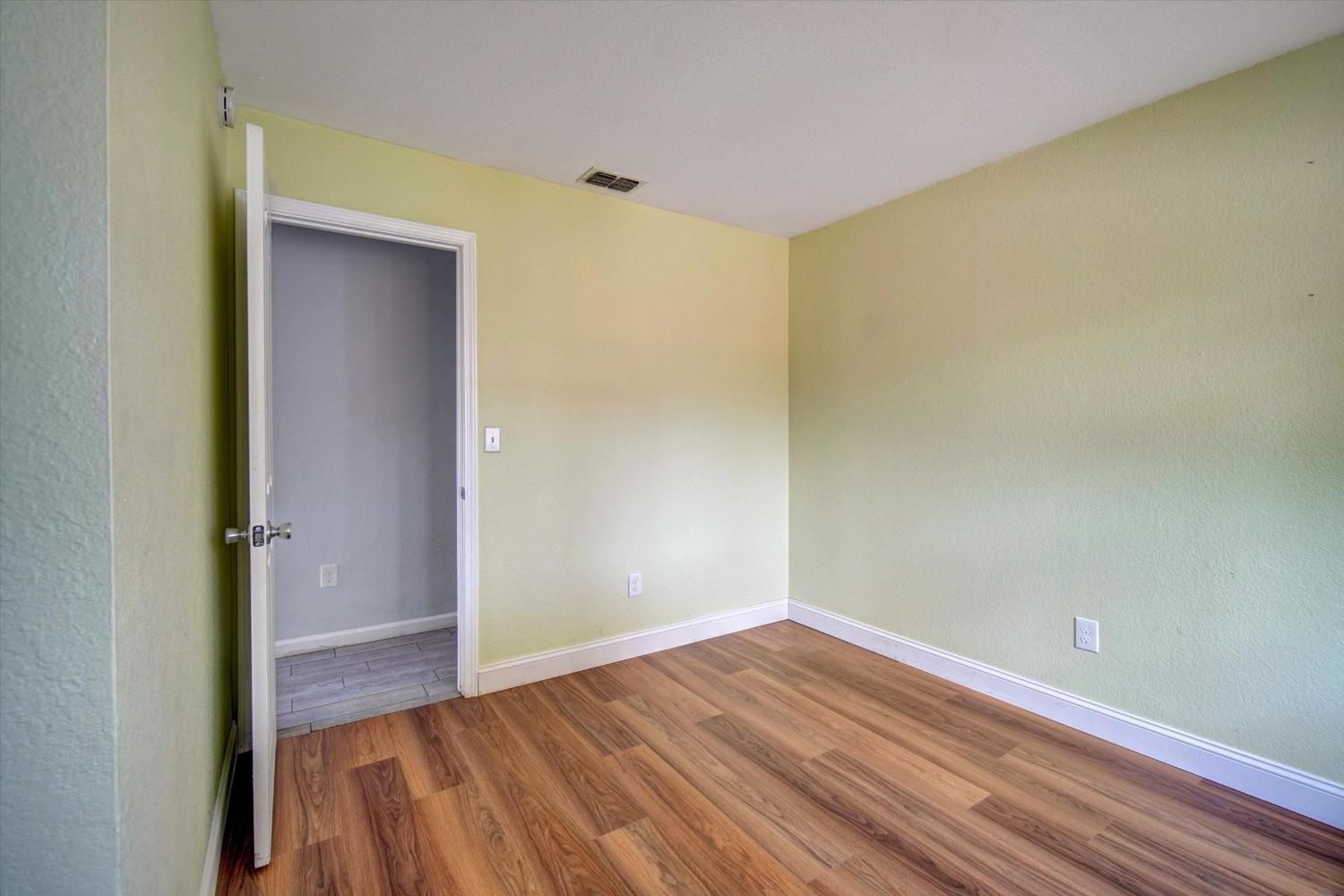 Detail Gallery Image 24 of 31 For 3401 Nut Plains Dr, Sacramento,  CA 95827 - 4 Beds | 2 Baths