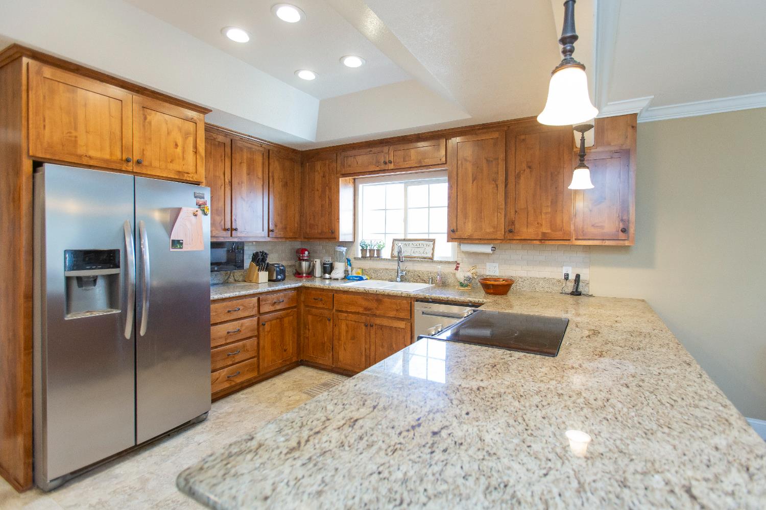 Detail Gallery Image 11 of 27 For 1860 Loyola Way, Turlock,  CA 95382 - 3 Beds | 2 Baths