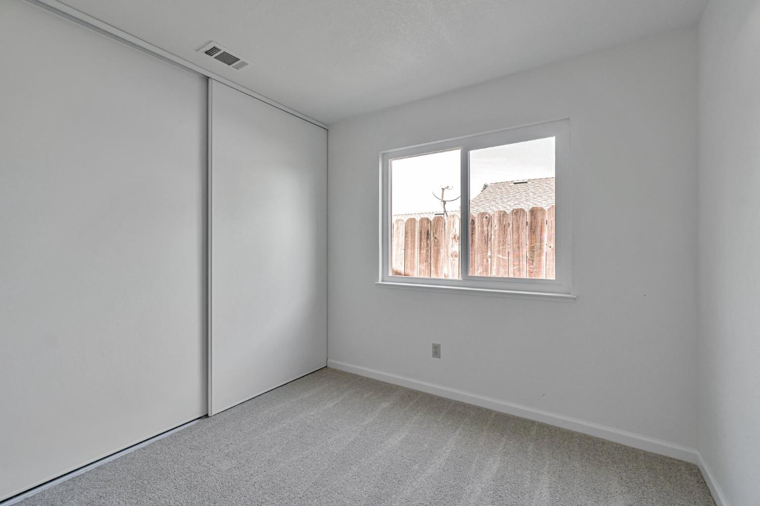 Detail Gallery Image 42 of 52 For 4046 S Royal Links Cir, Antioch,  CA 94509 - 4 Beds | 2 Baths
