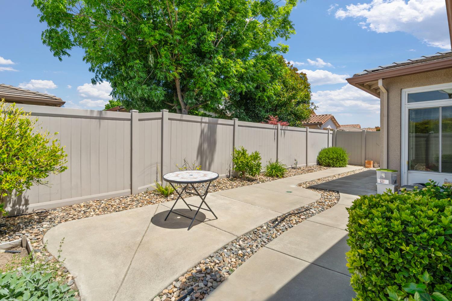 Detail Gallery Image 33 of 59 For 1587 Maple Valley St, Manteca,  CA 95336 - 2 Beds | 2 Baths