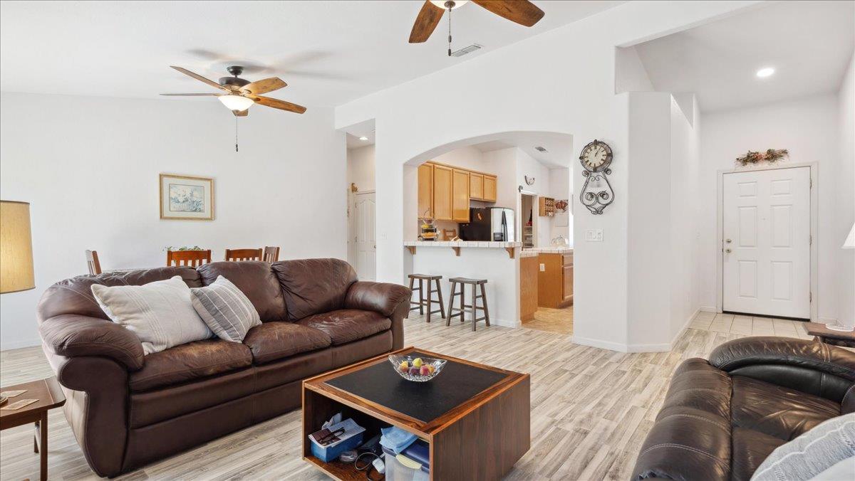 Detail Gallery Image 12 of 34 For 803 Mcdevitt Dr, Wheatland,  CA 95692 - 3 Beds | 2 Baths