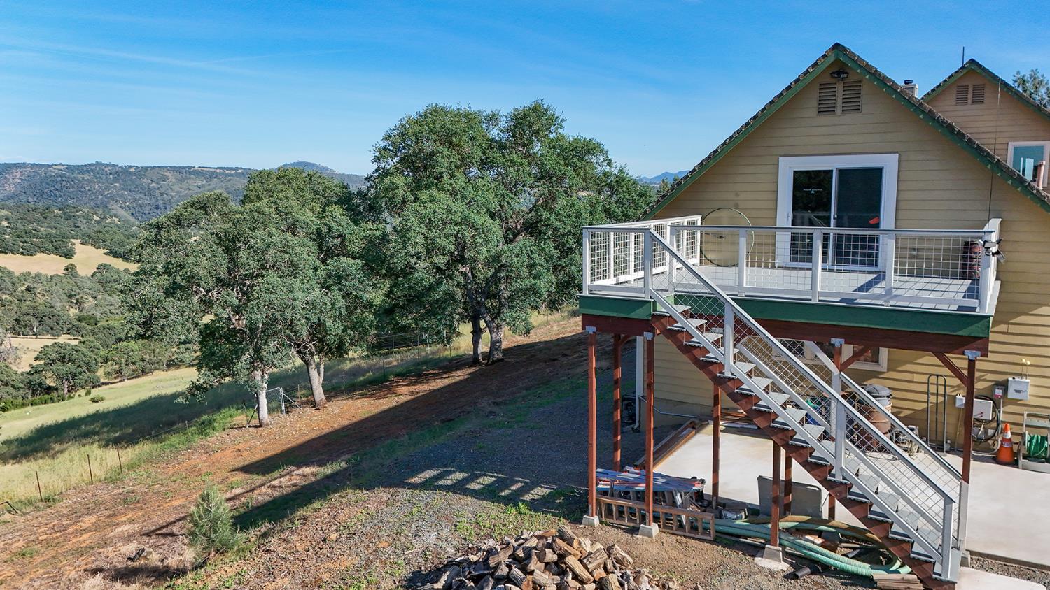 Detail Gallery Image 8 of 79 For 6060 Stony Creek Rd, Jackson,  CA 95642 - 3 Beds | 2/1 Baths