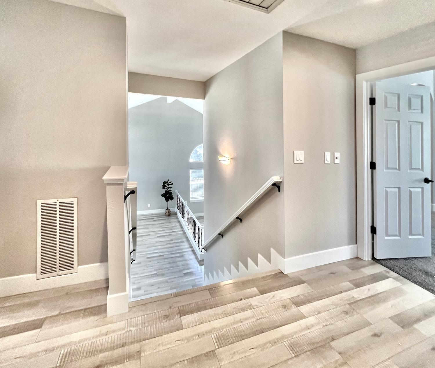 Detail Gallery Image 32 of 48 For 3842 Hunters Glen Pl, Antelope,  CA 95843 - 4 Beds | 3 Baths