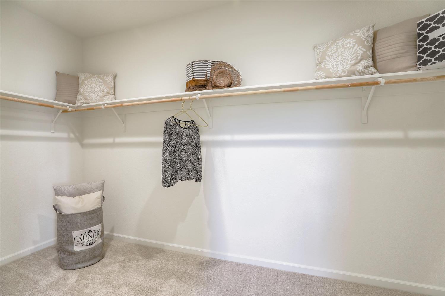Detail Gallery Image 16 of 21 For 21051 Pinot Noir Dr, Patterson,  CA 95363 - 5 Beds | 3 Baths