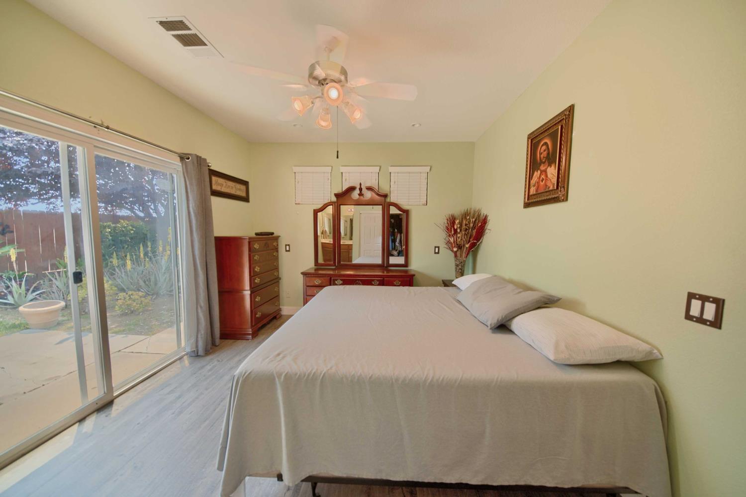 Detail Gallery Image 63 of 98 For 2994 La Vina Cir, Los Banos,  CA 93635 - 3 Beds | 2 Baths