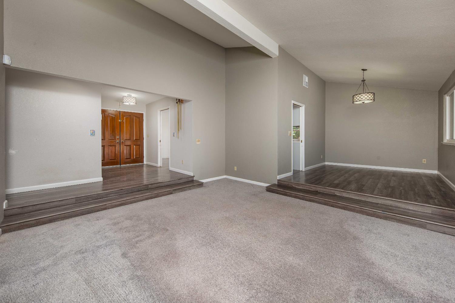 Detail Gallery Image 16 of 56 For 9412 Bonanza Dr, Stockton,  CA 95209 - 3 Beds | 2/1 Baths
