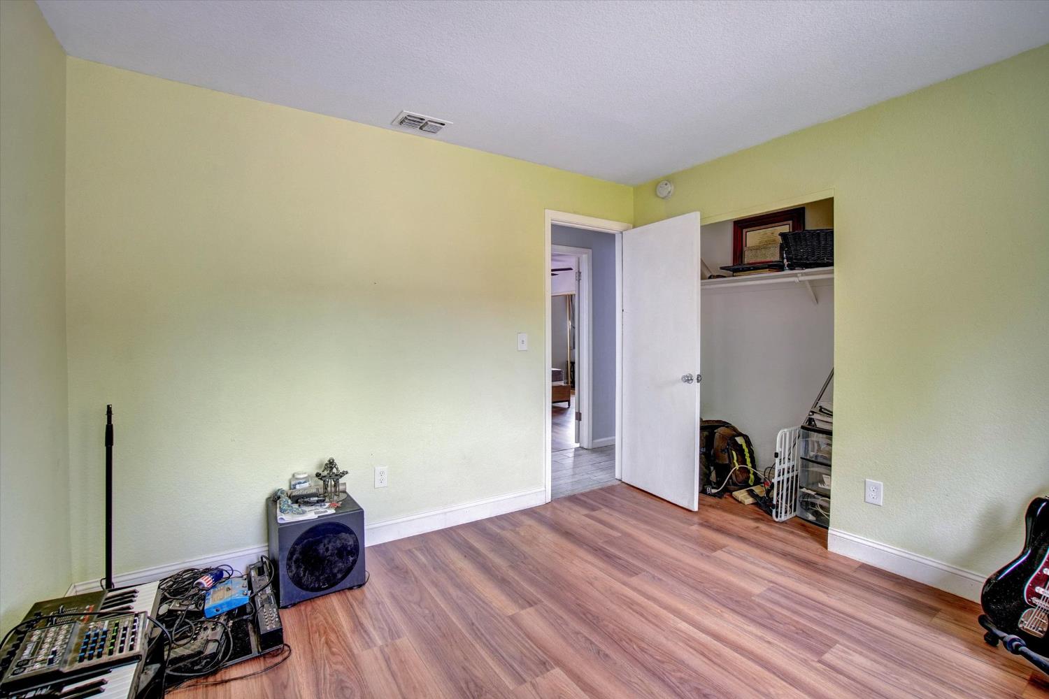 Detail Gallery Image 26 of 31 For 3401 Nut Plains Dr, Sacramento,  CA 95827 - 4 Beds | 2 Baths