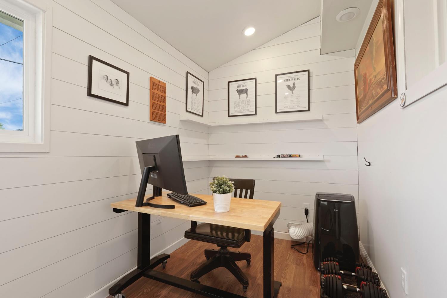 Detail Gallery Image 24 of 35 For 725 Maplewood Dr, Lodi,  CA 95242 - 3 Beds | 2 Baths