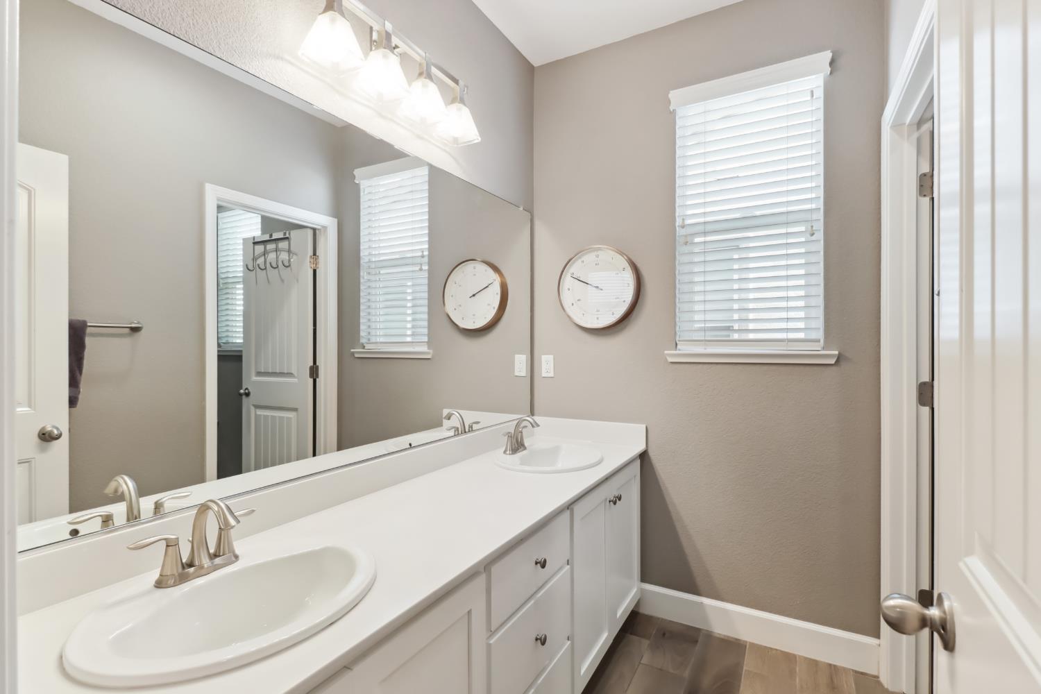 Detail Gallery Image 50 of 69 For 5604 Saratoga Cir, Rocklin,  CA 95765 - 4 Beds | 3/1 Baths