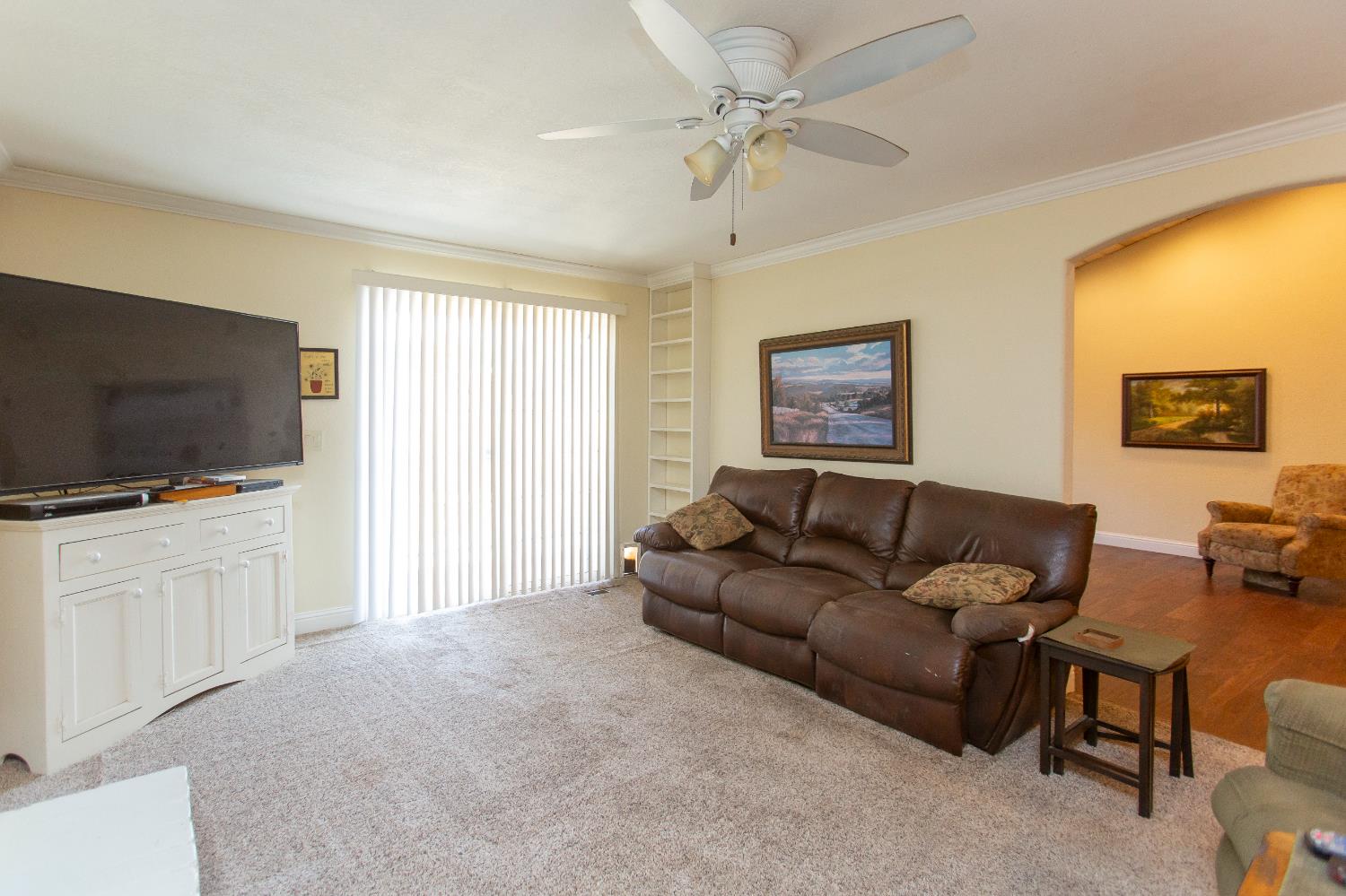 Detail Gallery Image 8 of 27 For 1860 Loyola Way, Turlock,  CA 95382 - 3 Beds | 2 Baths