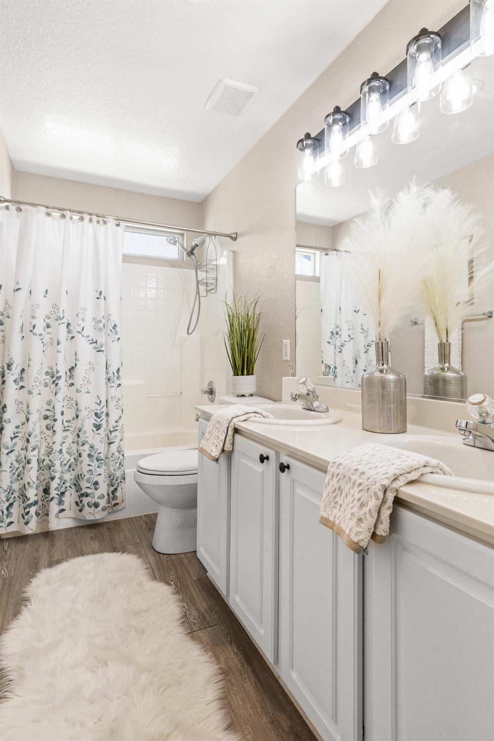 Detail Gallery Image 23 of 34 For 2149 Arnold Dr, Rocklin,  CA 95765 - 4 Beds | 2/1 Baths
