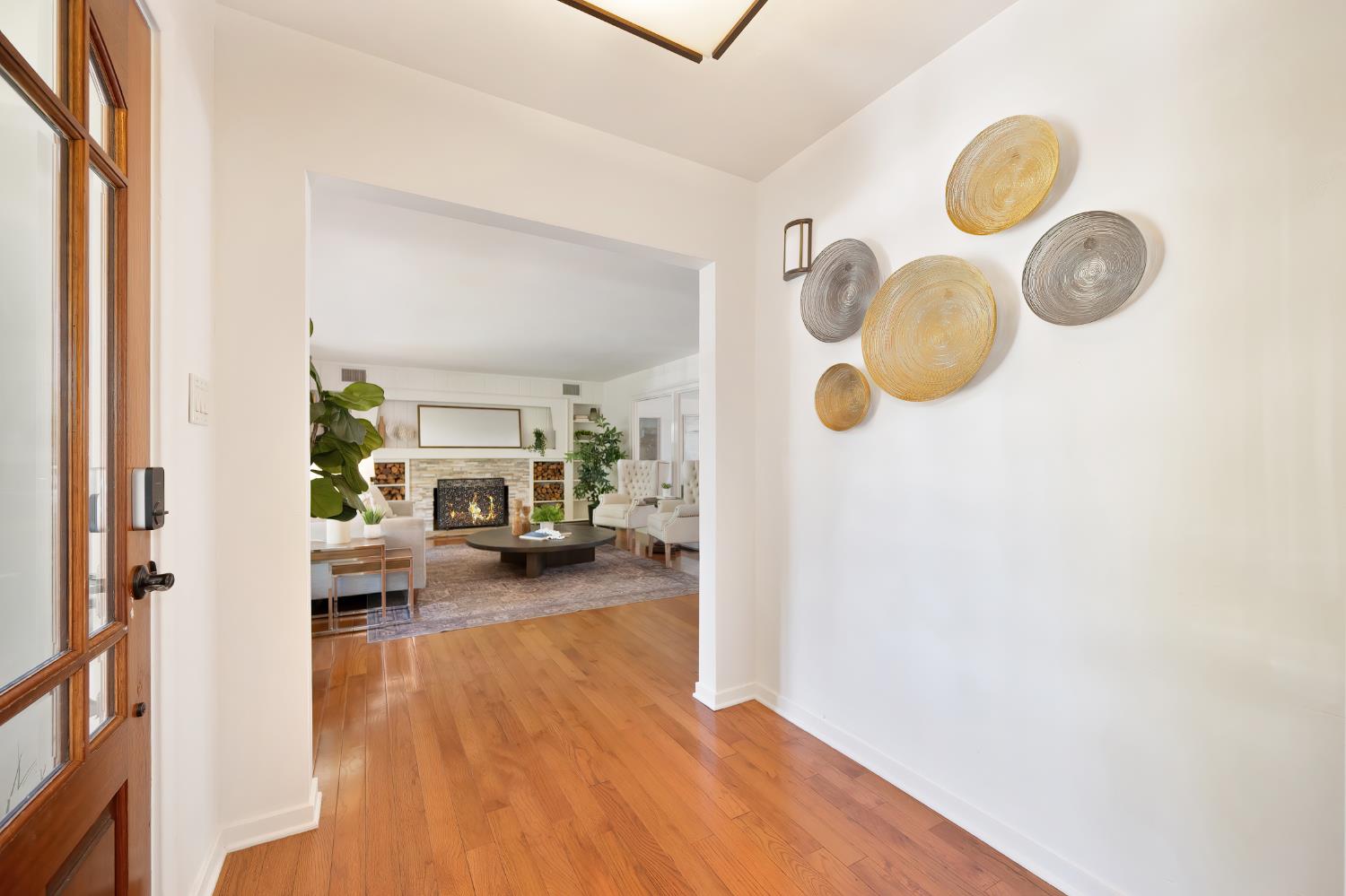 Detail Gallery Image 13 of 64 For 5428 Fair Oaks Blvd, Carmichael,  CA 95608 - 4 Beds | 2 Baths