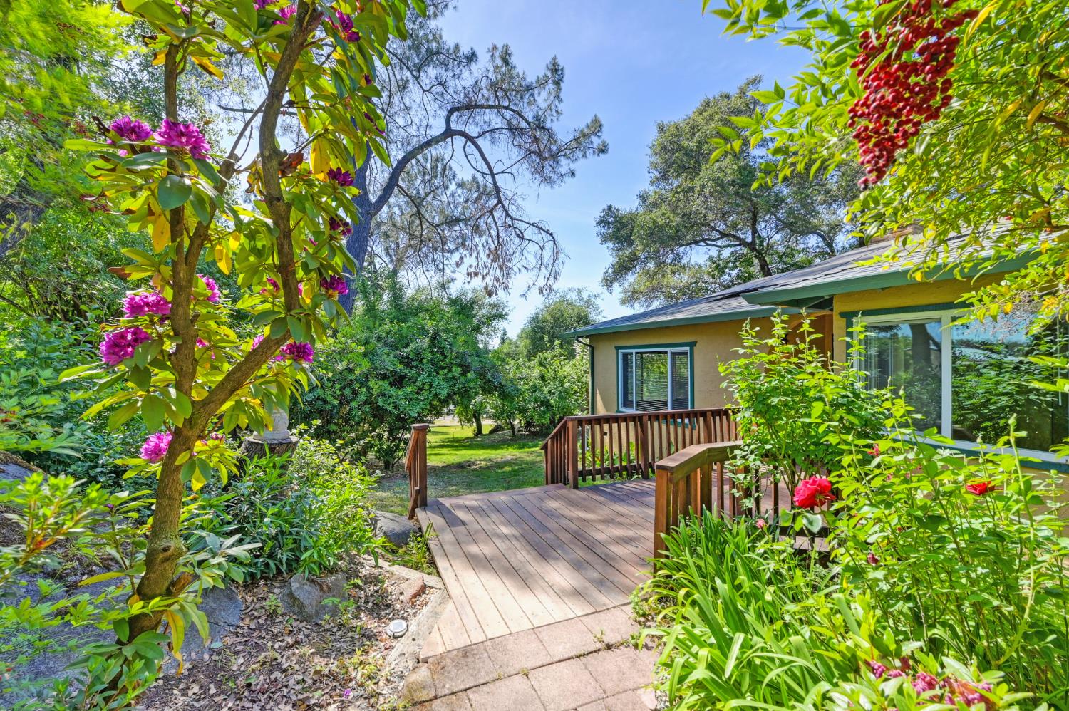 Detail Gallery Image 16 of 97 For 4141 Prospector Rd, Loomis,  CA 95650 - 4 Beds | 2 Baths